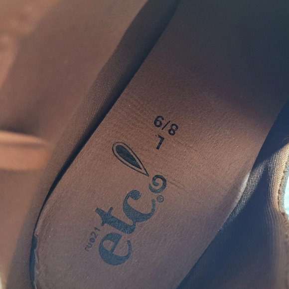 Rue 21 Brown Ankle Boots with Side Cutout Faux Suede Size Women's Large 8/9 - Picture 9 of 11